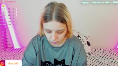 Snapshot of alice_halle chatting on 02/02/25, 07:25 alice_halle online show from 02/02/25, 07:25