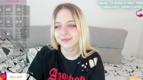 Snapshot of alice_halle chatting on 03/08/25, 07:09 alice_halle online show from 03/08/25, 07:09