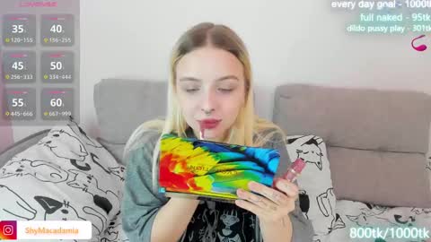 Snapshot of alice_halle chatting on 03/09/25, 06:54 alice_halle online show from 03/09/25, 06:54