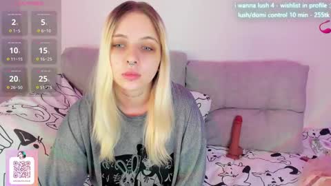 Snapshot of alice_halle chatting on 03/11/25, 07:58 alice_halle online show from 03/11/25, 07:58