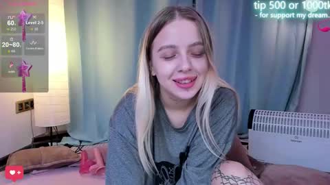 Snapshot of alice_halle chatting on 09/24/25, 03:54 alice_halle online show from 09/24/25, 03:54