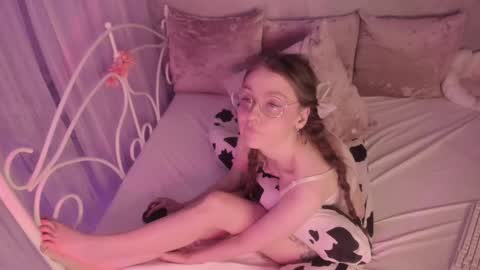 Alice online show from 03/06/25, 05:33