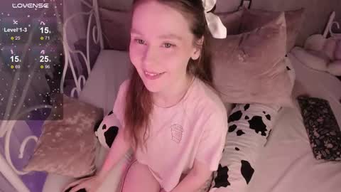 Alice online show from 11/12/25, 02:23