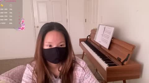 Alice Lee online show from 03/18/26, 11:30