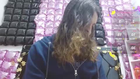 Snapshot of alice_magnus chatting on 11/21/25, 11:20 alice online show from 11/21/25, 11:20