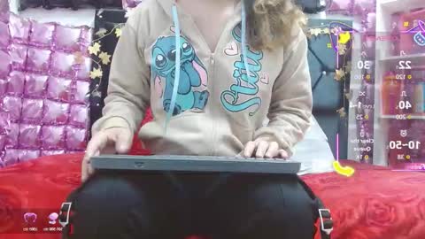 Snapshot of alice_magnus chatting on 11/26/25, 11:44 alice online show from 11/26/25, 11:44