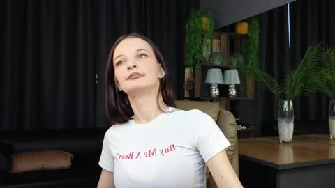 Snapshot of alice_meyx chatting on 04/12/26, 04:28 alice meyx online show from 04/12/26, 04:28