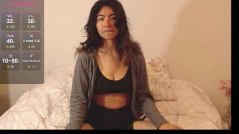 Snapshot of alice_middle01 chatting on 11/10/25, 12:15 Alice online show from 11/10/25, 12:15