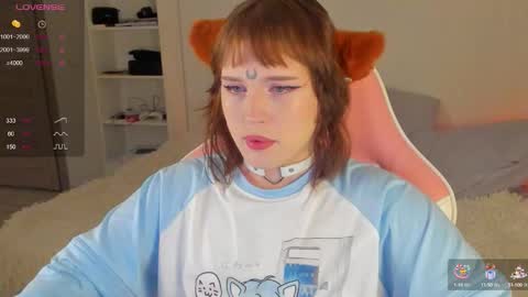 Snapshot of alice_moonshard chatting on 10/12/25, 01:10 Alice online show from 10/12/25, 01:10