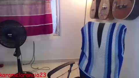 Alicia Aldara online show from 09/19/25, 03:41