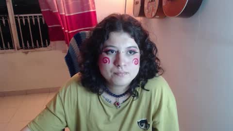 Alicia Aldara online show from 10/10/25, 05:06