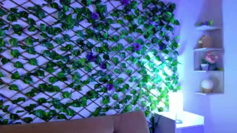 Snapshot of alice_rous21 chatting on 10/03/25, 02:03 alice_rous21 online show from 10/03/25, 02:03