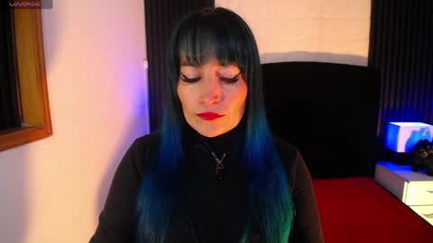 Snapshot of alice_sweetmomma chatting on 04/17/26, 07:28 Alice online show from 04/17/26, 07:28
