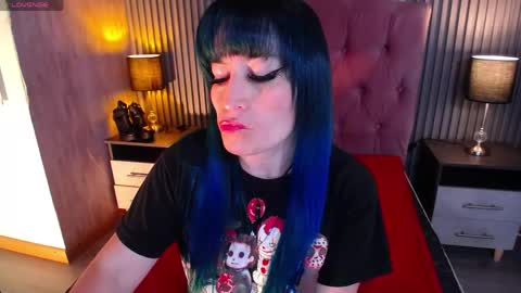 Snapshot of alice_sweetmomma chatting on 04/30/26, 07:31 Alice online show from 04/30/26, 07:31