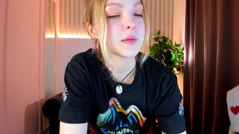 Alice  online show from 01/14/25, 04:18