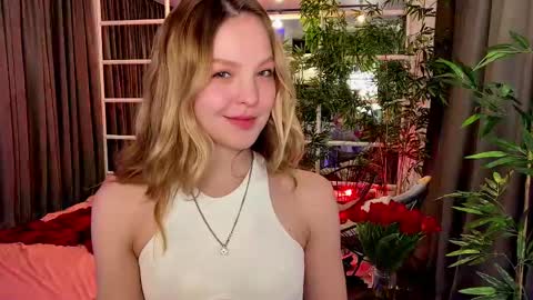 Alice  online show from 03/11/25, 09:04