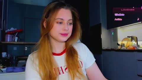 Snapshot of alice_wander chatting on 05/18/26, 03:46 Alice online show from 05/18/26, 03:46
