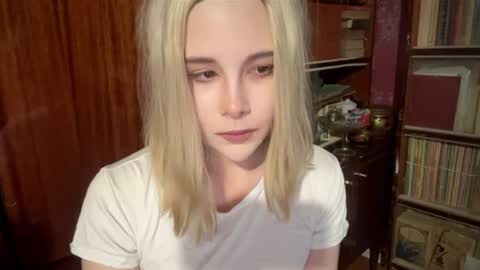 Snapshot of alice_wx chatting on 08/09/26, 05:18 alice_wx online show from 08/09/26, 05:18