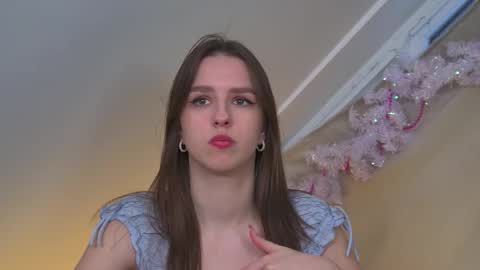 Snapshot of aliceatkin chatting on 01/15/26, 06:51 Alice online show from 01/15/26, 06:51