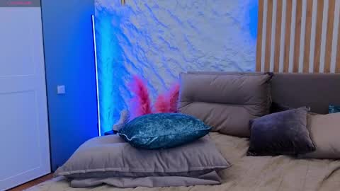 Your sweet Alice INST alicebellies online show from 04/18/26, 05:44