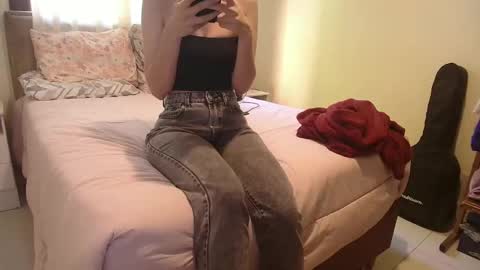 Snapshot of alicedeluca chatting on 11/03/25, 07:48 Alice DeLUCA online show from 11/03/25, 07:48