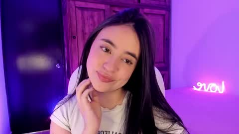 Snapshot of alicee_2 chatting on 12/02/24, 07:16 Aliceee .. 97YP9VWGZHrefnav wishlist lists 1 online show from 12/02/24, 07:16