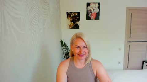 Snapshot of alicee__grace chatting on 07/02/26, 09:26 Alicee online show from 07/02/26, 09:26