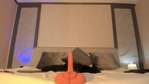 Snapshot of alicee_clark_ chatting on 02/25/26, 03:05 alicee_clark_ online show from 02/25/26, 03:05