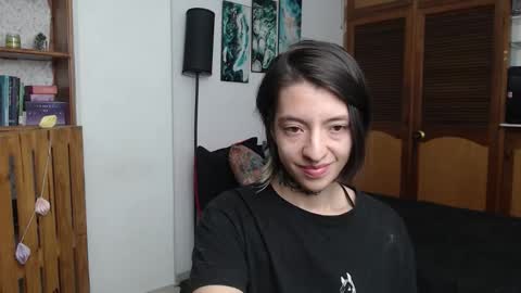 alicee_logan_ online show from 02/05/26, 02:27