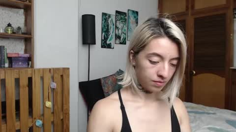 alicee_logan_ online show from 05/06/26, 01:03
