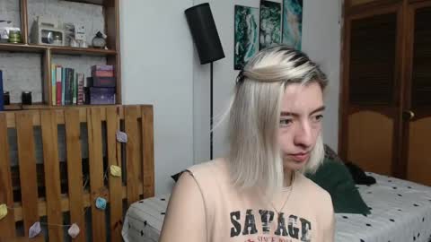 alicee_logan_ online show from 05/19/26, 02:29