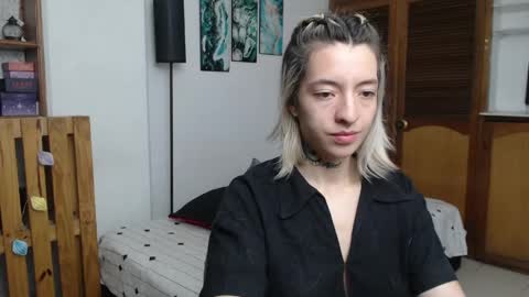 alicee_logan_ online show from 05/27/26, 02:52