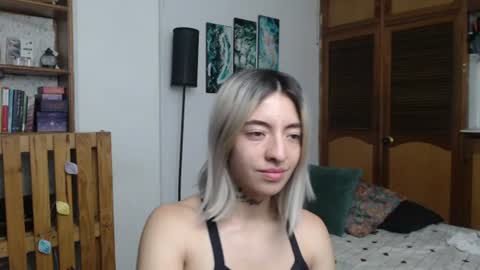 alicee_logan_ online show from 07/17/26, 02:18