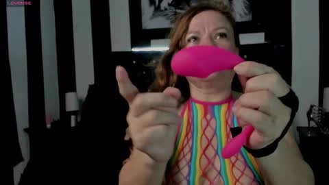 alicee_mature4 online show from 09/22/25, 10:34