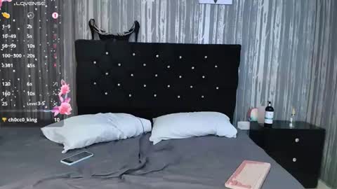 alicee_moonn online show from 11/25/25, 09:04