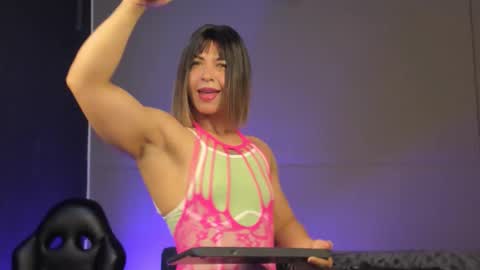 alicefit_212 online show from 11/02/25, 12:40