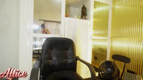 Allice online show from 02/04/26, 07:09