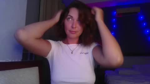 alicehoney_ online show from 04/11/26, 01:48