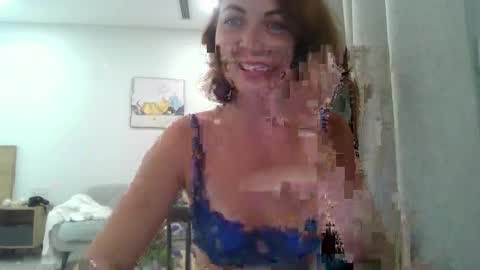 alicehoney_ online show from 04/20/26, 01:03