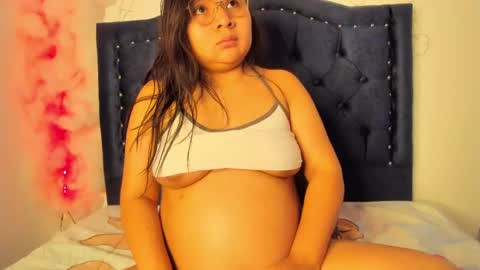 Snapshot of alicehott_05 chatting on 01/24/25, 03:54 alicehott_05 online show from 01/24/25, 03:54