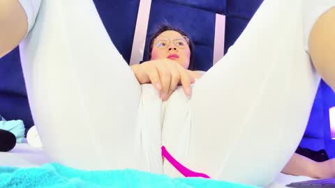 alicehott_05 online show from 04/03/26, 04:43