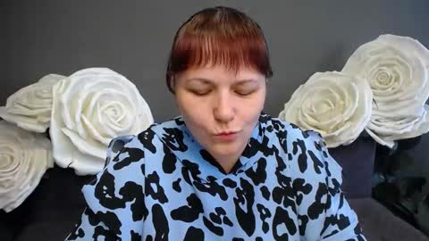 AliceInks online show from 09/14/25, 06:56