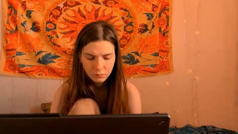 Alice online show from 03/18/26, 05:10