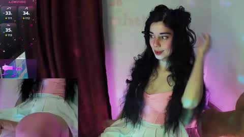 Snapshot of alicekingdom chatting on 10/10/25, 12:31 Alicekingdom online show from 10/10/25, 12:31