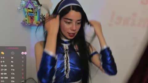 Snapshot of alicekingdom chatting on 10/26/25, 12:05 Alicekingdom online show from 10/26/25, 12:05