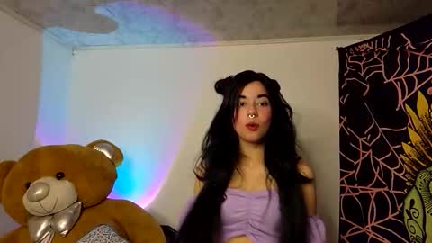 Snapshot of alicekingdom chatting on 11/24/25, 12:10 Alicekingdom online show from 11/24/25, 12:10