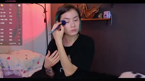 Alice  vacation  online show from 12/04/24, 07:01