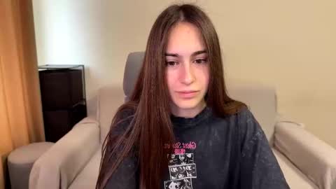 Snapshot of alicekollt chatting on 11/17/25, 08:20 alicekollt online show from 11/17/25, 08:20