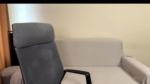 Snapshot of alicekollt chatting on 11/24/25, 11:21 alicekollt online show from 11/24/25, 11:21