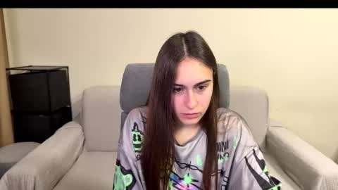 Snapshot of alicekollt chatting on 12/03/25, 02:37 alicekollt online show from 12/03/25, 02:37